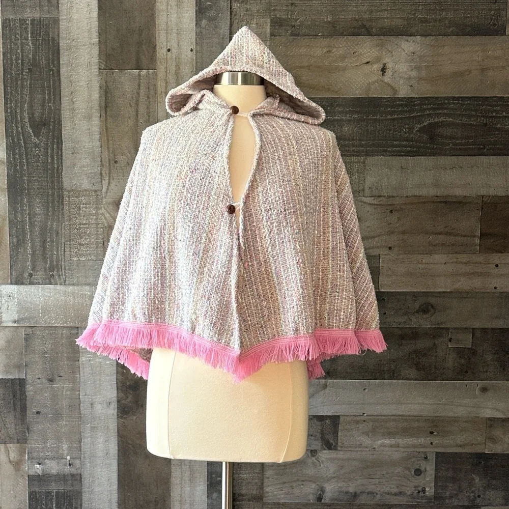 Pastel rainbow knit hooded poncho pink fringe girls OS girlhoodcore winter